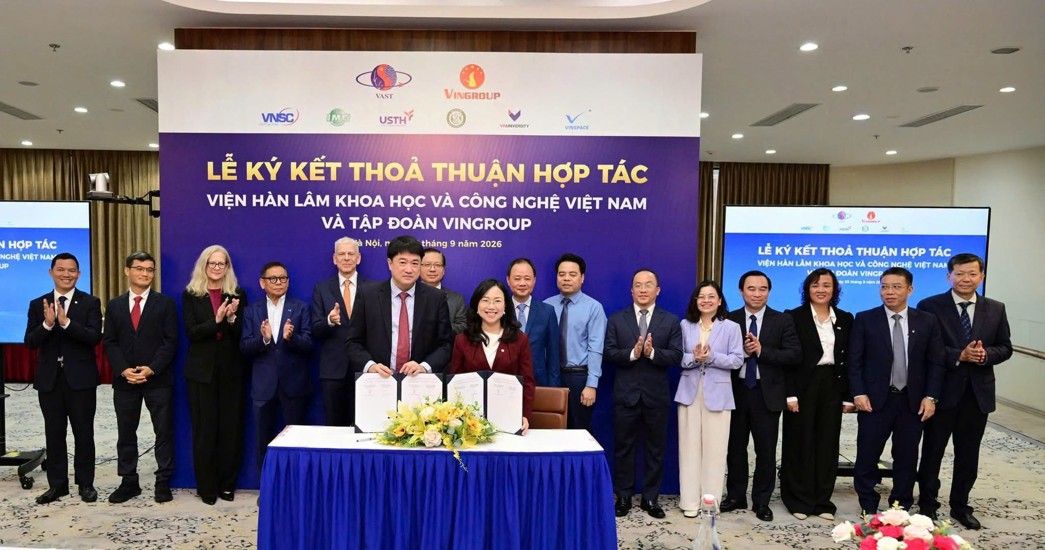 Lễ ký kết hợp tác giữa VAST và Vingroup tại Hà Nội ngày 25/9/2026